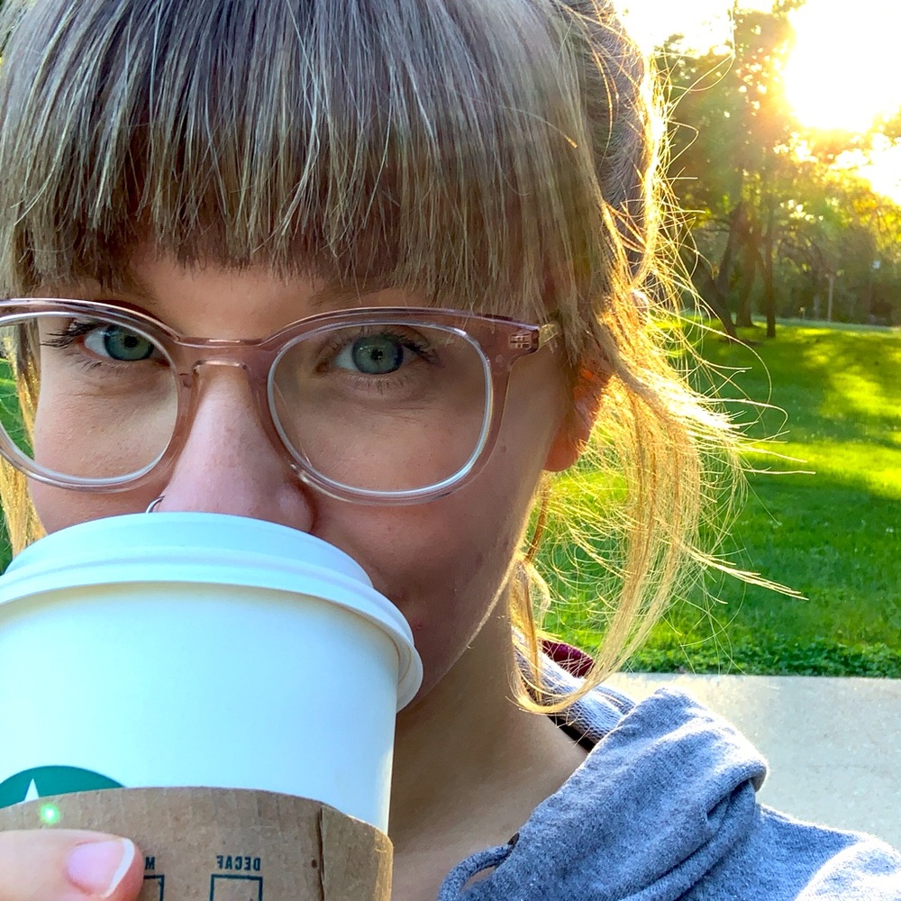 Meet your Posher, Cait